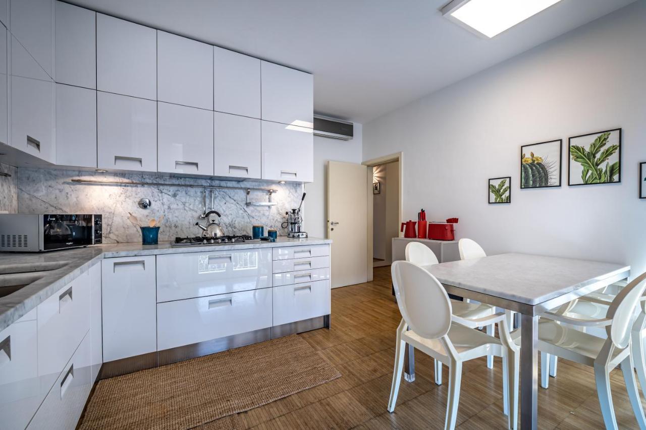 Yid Penthouse On Florence River With Parking Luaran gambar