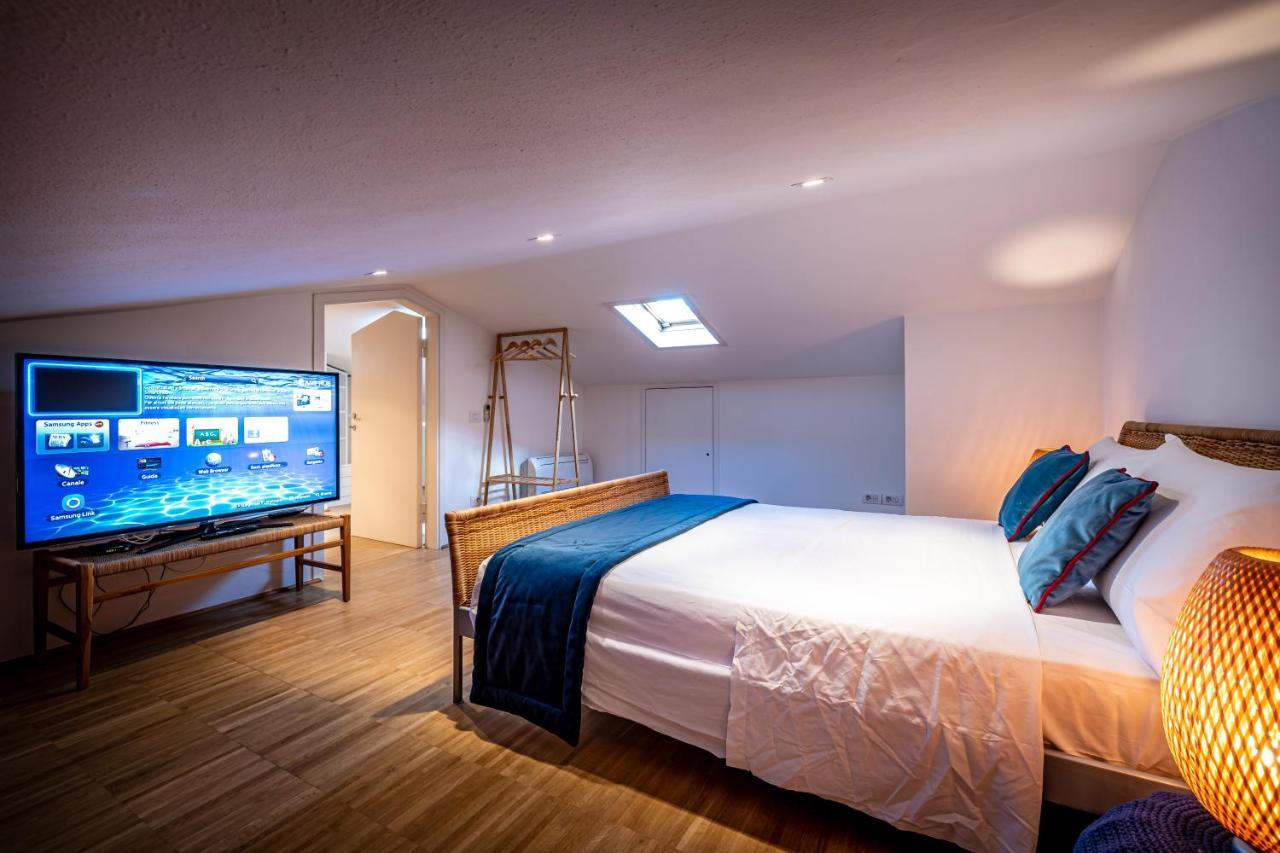 Yid Penthouse On Florence River With Parking Luaran gambar