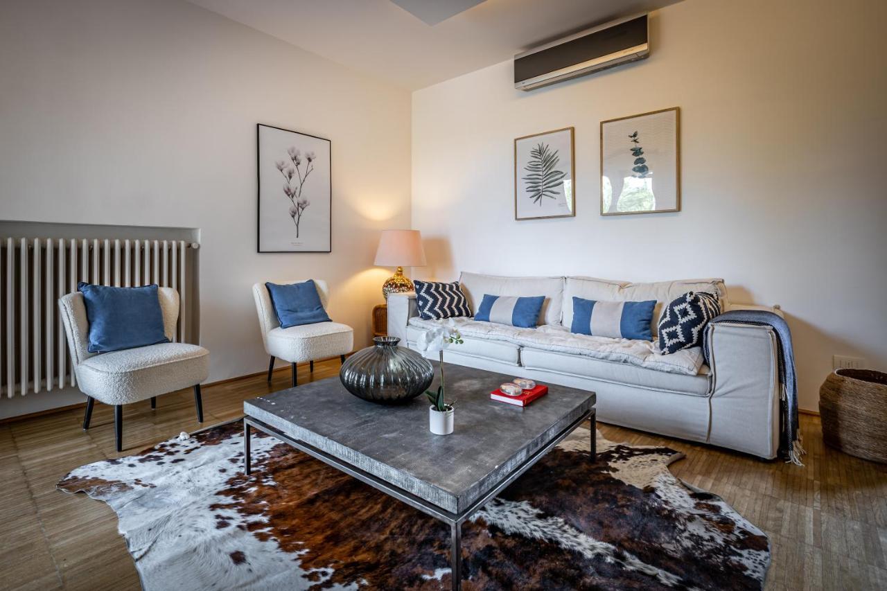 Yid Penthouse On Florence River With Parking Luaran gambar