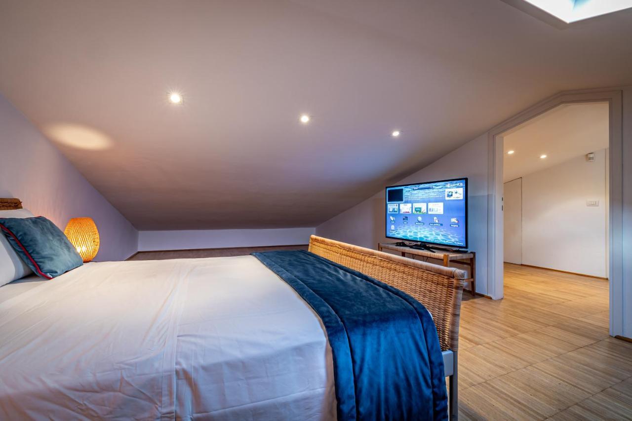 Yid Penthouse On Florence River With Parking Luaran gambar